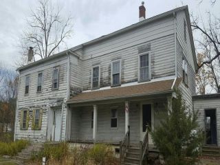 Foreclosed Home - 426 County Route 48, 10985