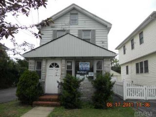 Foreclosed Home - 94 CHARLES ST, 11001