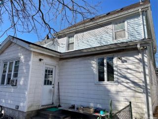 Foreclosed Home - 133 IRIS AVE, 11001