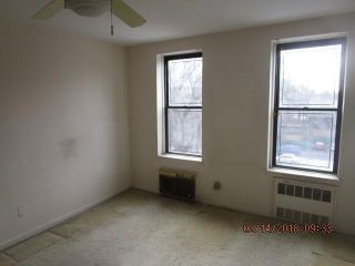 Foreclosed Home - 2 Spruce St Apt 4g, 11021