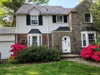 Foreclosed Home - 25 WELWYN RD, 11021