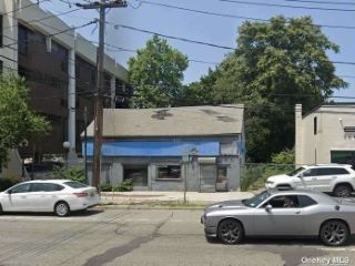 Foreclosed Home - 125 NORTHERN BLVD, 11021