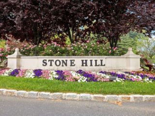 Foreclosed Home - 66 STONE HILL DR S, 11030