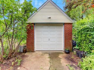 Foreclosed Home - 543 MAPLE DR W, 11040