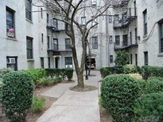 Foreclosed Home - 2105 33RD ST APT 3E, 11105