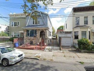 Foreclosed Home - 301 E 40TH ST, 11203