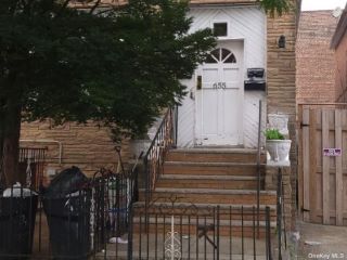 Foreclosed Home - 655 LINDEN BLVD, 11203