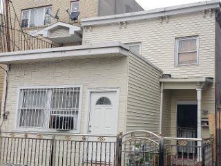 Foreclosed Home - 667 GLENMORE AVE, 11207