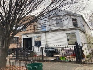 Foreclosed Home - 24 DOSCHER ST, 11208