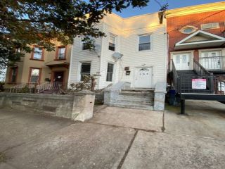 Foreclosed Home - 163 MONTAUK AVE, 11208
