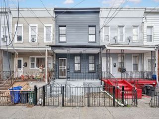 Foreclosed Home - 141 GLEN ST, 11208