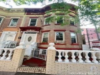 Foreclosed Home - 206 NICHOLS AVE, 11208