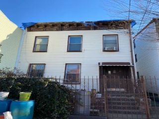 Foreclosed Home - 399 LINWOOD ST, 11208