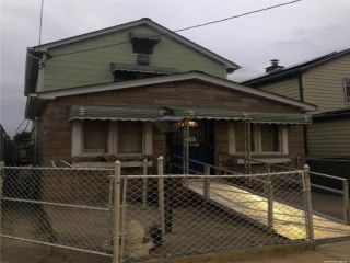 Foreclosed Home - 557 MONTAUK AVE, 11208