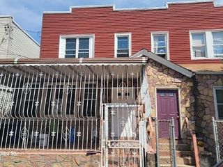 Foreclosed Home - 455 MILFORD ST, 11208