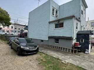 Foreclosed Home - 530 LOGAN ST, 11208