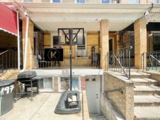 Foreclosed Home - 197 NICHOLS AVE, 11208