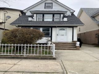 Foreclosed Home - 1085 E 39TH ST, 11210