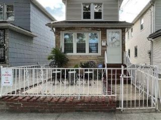Foreclosed Home - 1618 ALBANY AVE, 11210