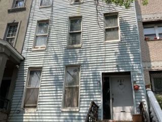 Foreclosed Home - 989 HANCOCK ST, 11221