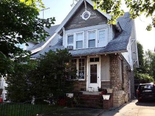 Foreclosed Home - 1091 E 3RD ST, 11230