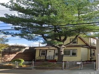 Foreclosed Home - 1533 149TH ST, 11357