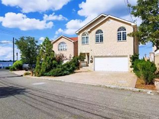 Foreclosed Home - 15081 POWELLS COVE BLVD, 11357