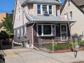 Foreclosed Home - 6123 BOOTH ST, 11374