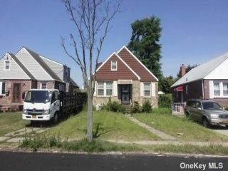 Foreclosed Home - 11854 229TH ST, 11411