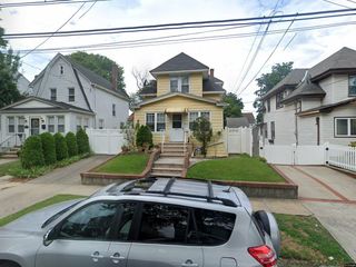 Foreclosed Home - 10422 201ST ST, 11412