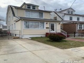 Foreclosed Home - 11642 196TH ST, 11412