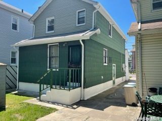 Foreclosed Home - 11819 192ND ST, 11412