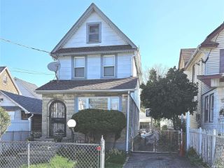 Foreclosed Home - 10911 205TH ST, 11412