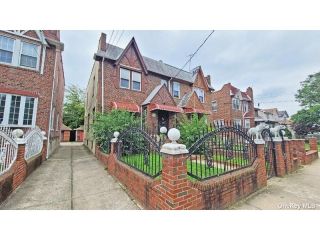 Foreclosed Home - 13638 Westgate St, 11413