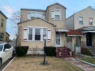 Foreclosed Home - 13521 230TH ST, 11413