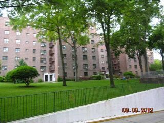 Foreclosed Home - 8740 FRANCIS LEWIS BLVD APT B28, 11427