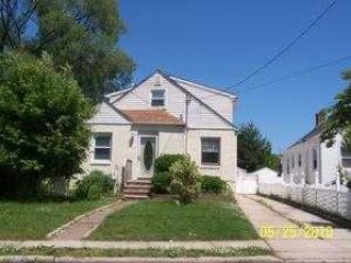 Foreclosed Home - 2133 MILBURN AVE, 11510