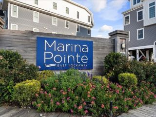 Foreclosed Home - 631 MARINA POINTE DR, 11518