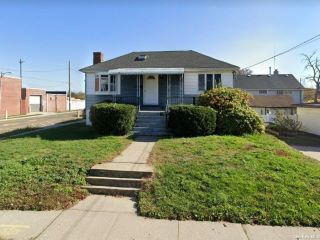 Foreclosed Home - 64 5TH AVE, 11518