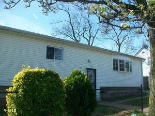 Foreclosed Home - 90 BEDFORD AVE, 11520
