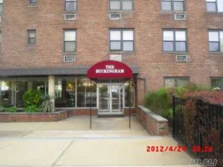 Foreclosed Home - 124 SMITH ST APT 3G, 11520