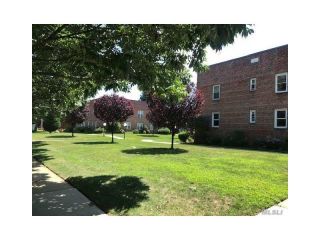 Foreclosed Home - 153 Smith St Unit F5, 11520