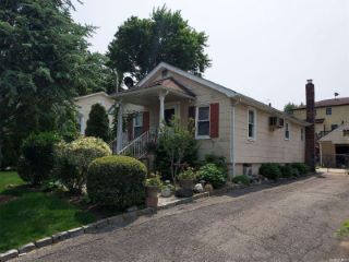 Foreclosed Home - 71 CLEMENT ST, 11542
