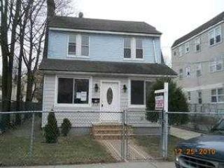 Foreclosed Home - 22 BURR AVE, 11550