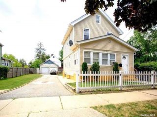 Foreclosed Home - 121 FAIRVIEW BLVD, 11550