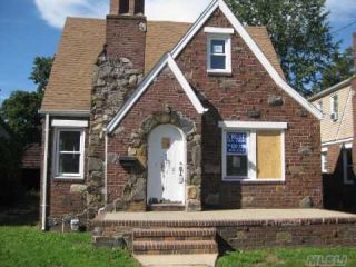 Foreclosed Home - 178 IVY ST, 11552