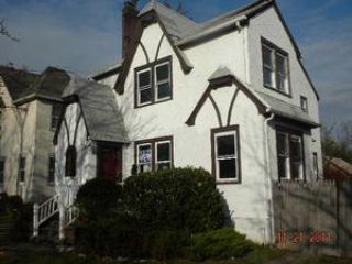 Foreclosed Home - 271 SPRUCE ST, 11552