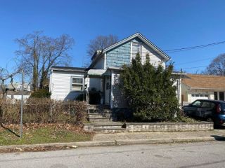 Foreclosed Home - 17 HOPATCONG AVE, 11552