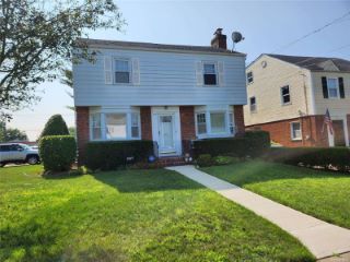 Foreclosed Home - 557 LANGLEY AVE, 11552