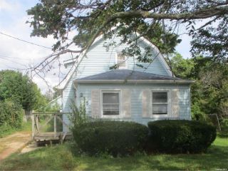 Foreclosed Home - 255 MAPLE AVE, 11554